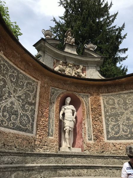 hellbrunn 14