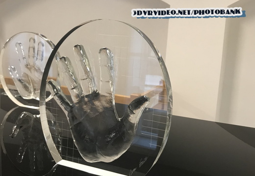 04 Czech Glass Hands Litomerice 0014